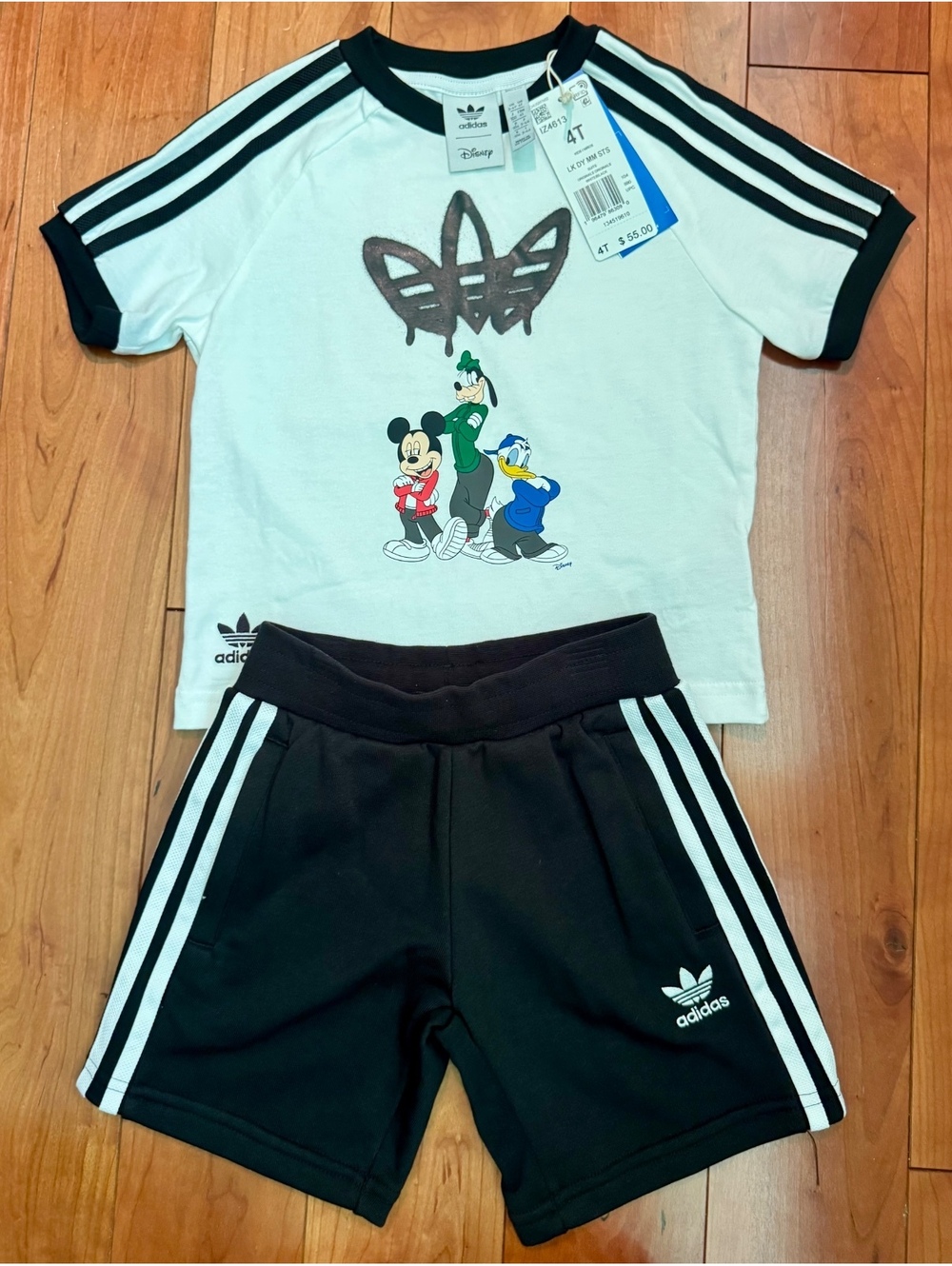 NWT Adidas x Disney Kids 4T Outfit Set White/Black Mickey, Goofy & Donald